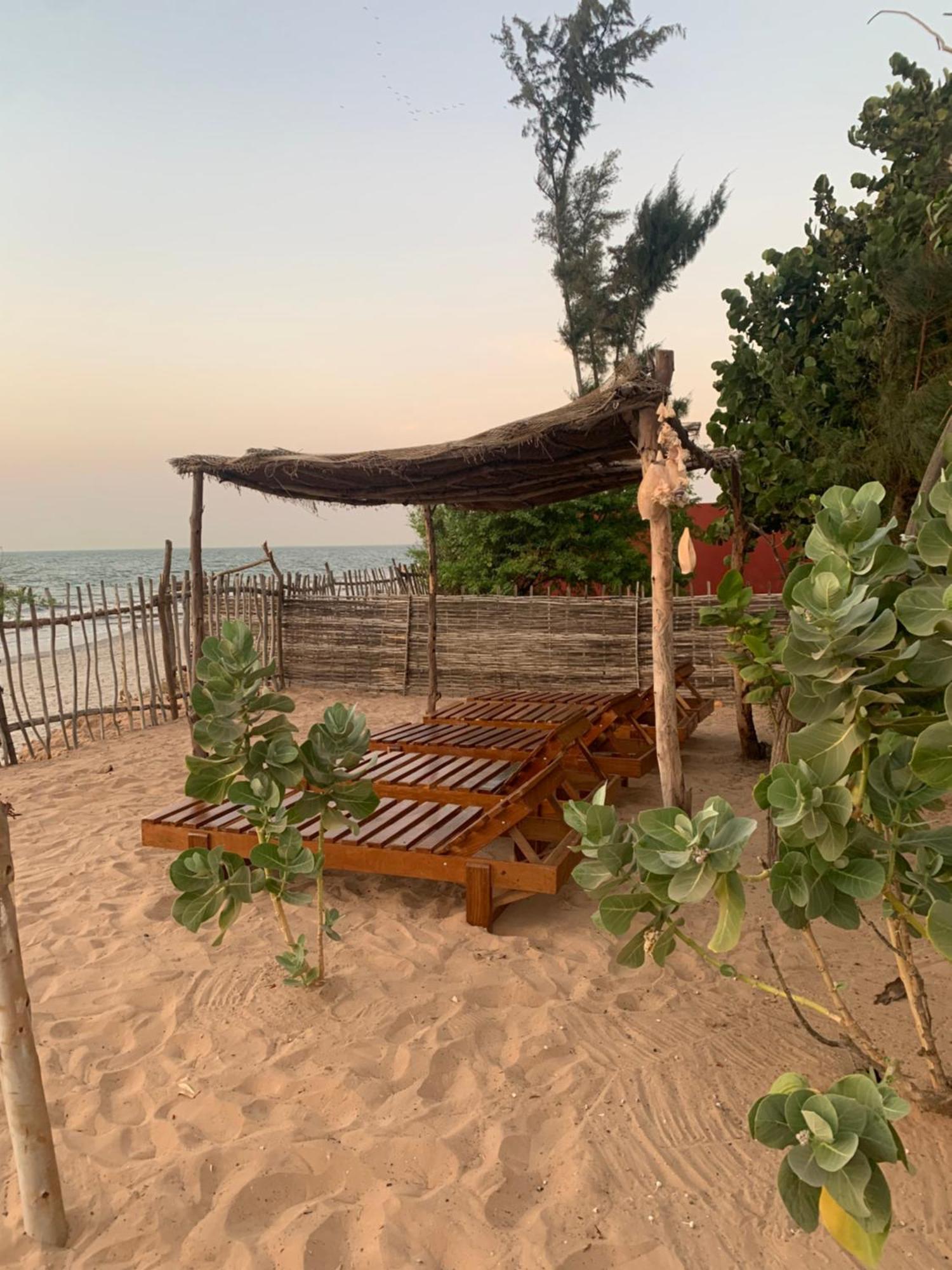 Case Beach Ngalou Sessene Extérieur photo
